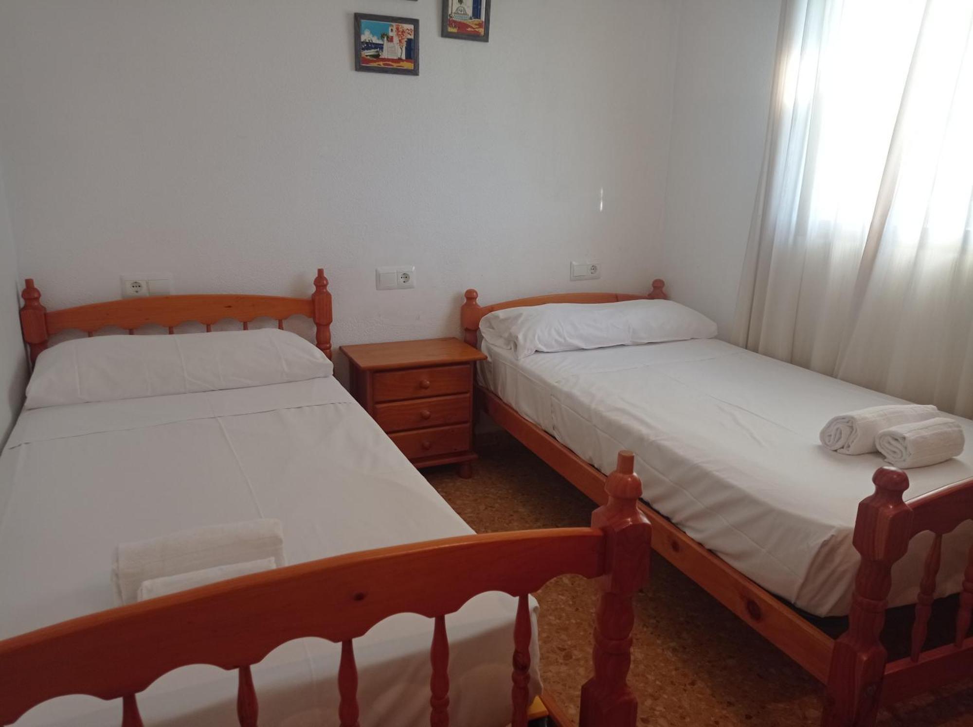Manila Solo Familias Serviplaya Гандия Екстериор снимка