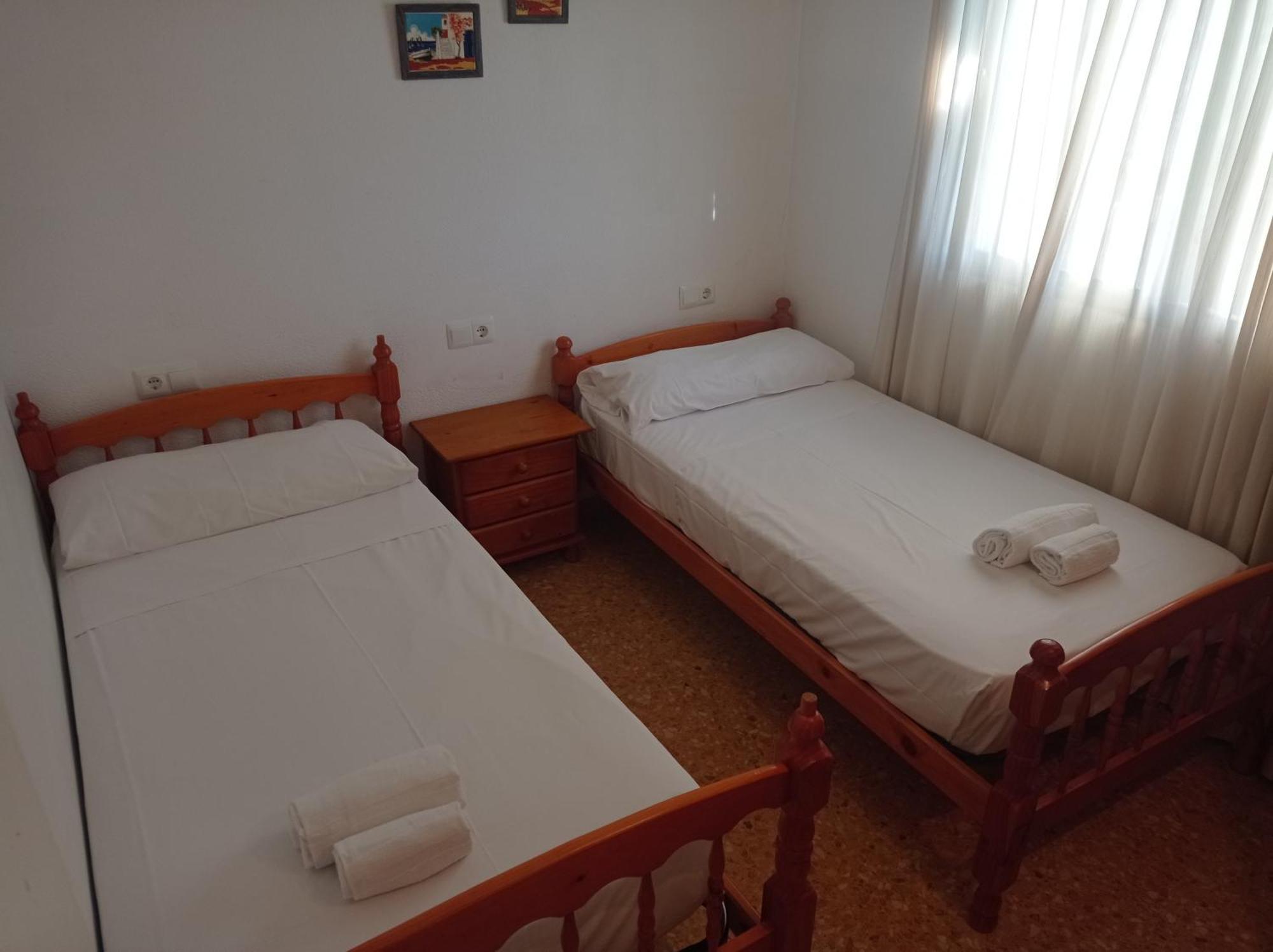 Manila Solo Familias Serviplaya Гандия Екстериор снимка